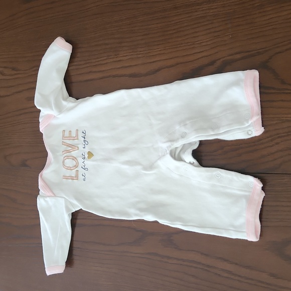 🥰 3 Rompers - Picture 2 of 6